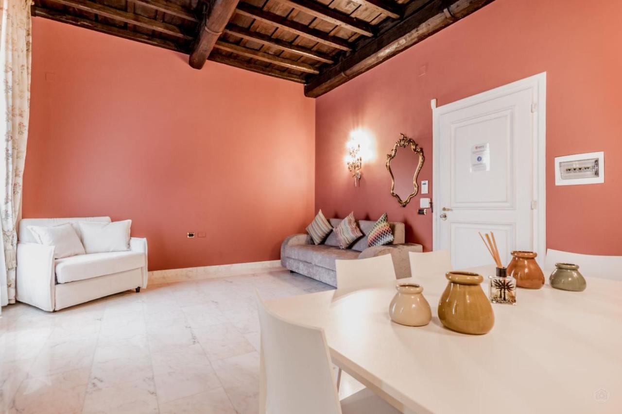 Apartment - Pietra Rom